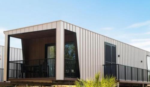 Deluxe 2 Bedroom Cabin - Sleeps 4
