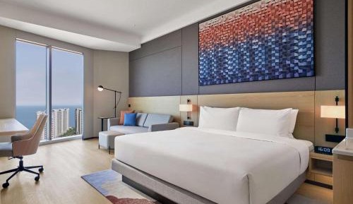 King Room with Sofa Bed and Ocean View
