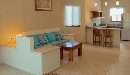 Junior Suite with Pool View
