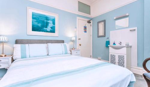 Double Room with Shared Bathroom