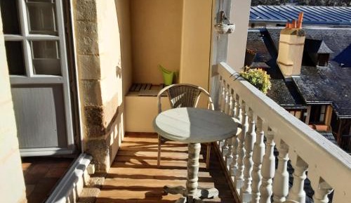 Apartment with Balcony