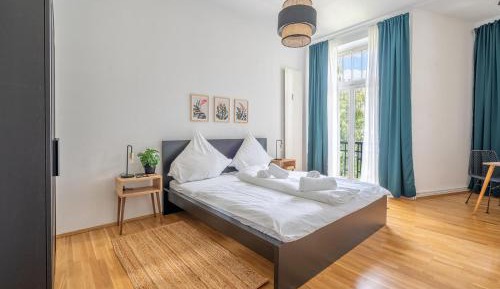 Apartment with Balcony