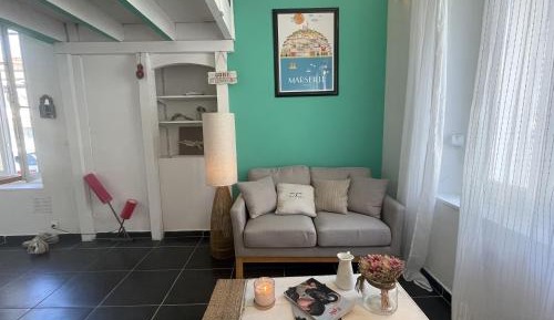 Superior One-Bedroom Apartment