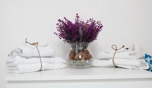 Single Room with Private Bathroom
