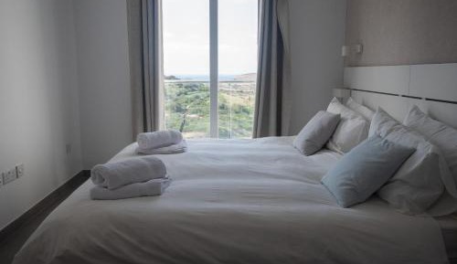 Double or Twin Room with Private Bathroom