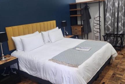 Apartment With Shared Bathroom