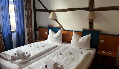 Double or Twin Room with Bathroom