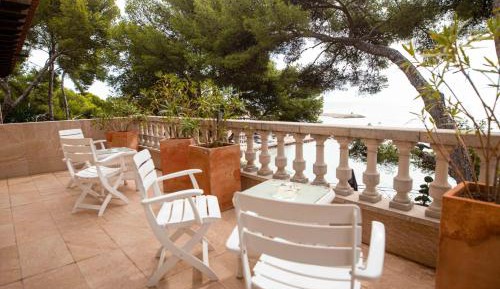 Double Room with Balcony and Sea View