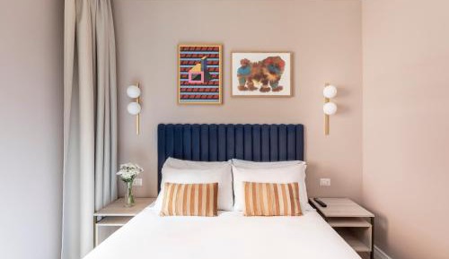 Large Room with Extra Single Bed