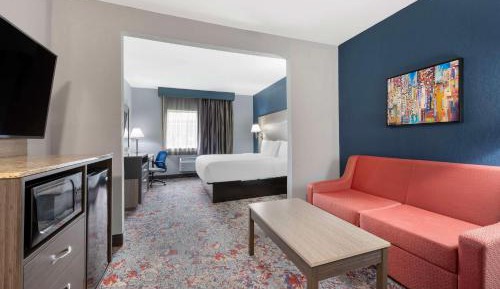 King Suite with Sofa Bed