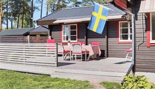 Three-Bedroom Holiday Home 