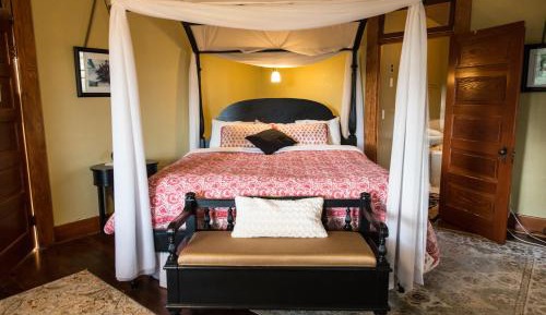 King Room with Spa Bath