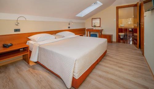 Economy Double or Twin Room - Attic