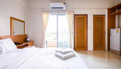 Studio with Balcony