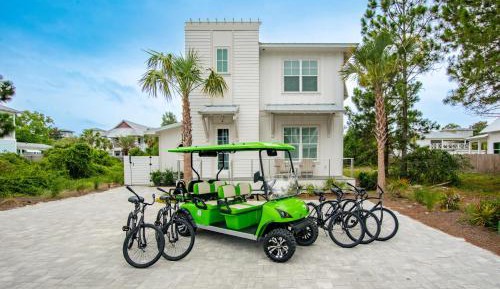 Four-Bedroom Holiday Home
