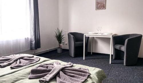 Studio Apartment (2 Adults)