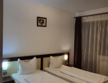 Economy Twin Room