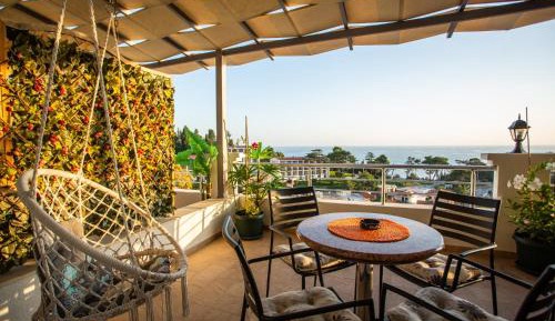 Studio with Sea View
