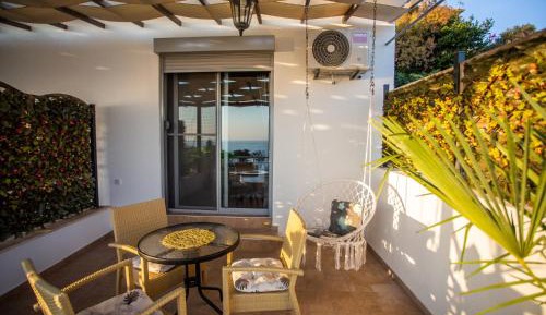 Studio with Sea View