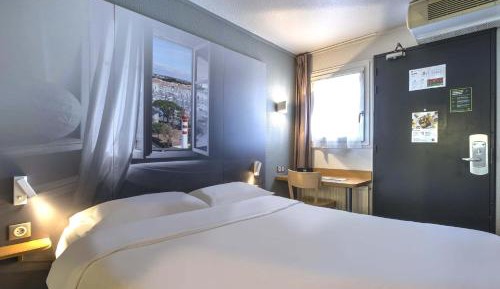 Double Room - Non-Smoking 