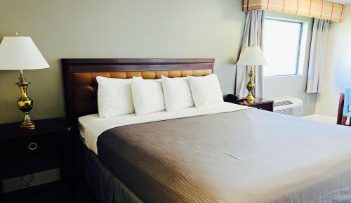 King Bed Accessible