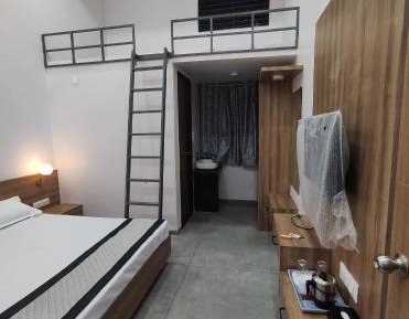 Deluxe Family Room