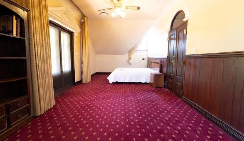Quadruple Room with Shared Bathroom