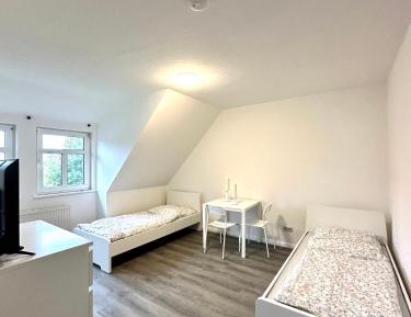 Twin Room with Bathroom