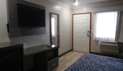 King Suite with Spa Bath