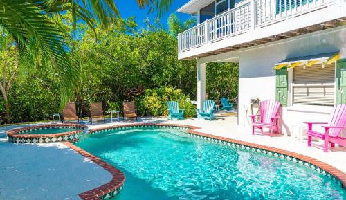 Three-Bedroom Holiday Home 