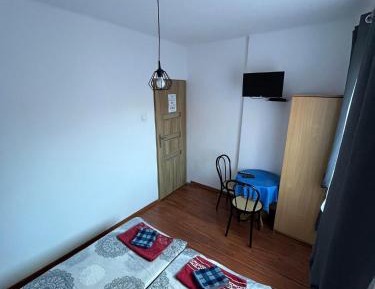 Standard Twin Room with Shared Bathroom