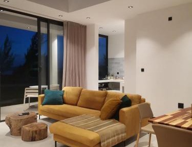 One-Bedroom Villa