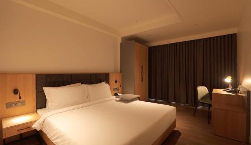 One Bedroom Suite King