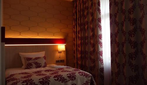 Deluxe Single Room