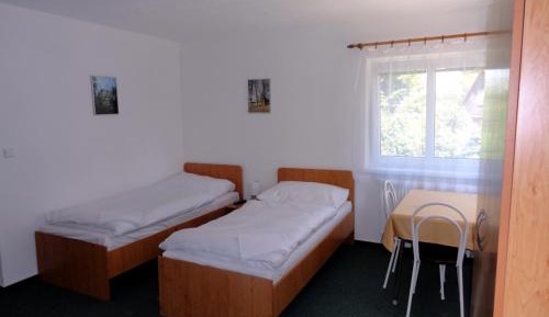 Studio (2 Adults)