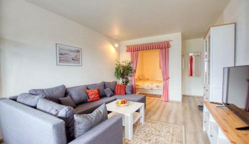 Apartment with Shower