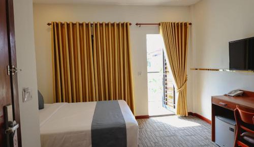 Deluxe Double Room with Balcony