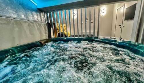 Suite with Private Pool