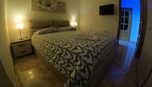 Double Room with Shared Bathroom
