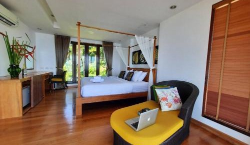 Villa - Beach Front