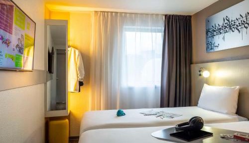 Standard Twin Room