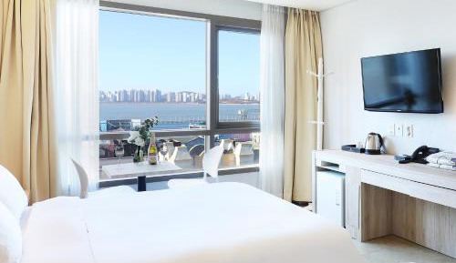 Superior Twin Room with Sea View