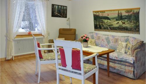 One-Bedroom Holiday Home