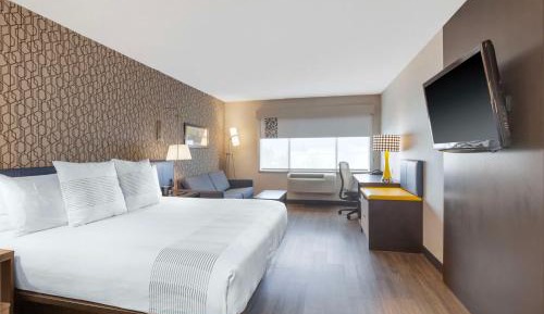 King Room with Sofa Bed
