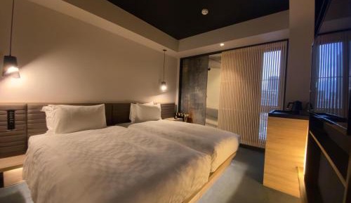 Hollywood Twin Room