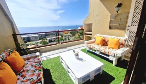 Apartment with Pool View 