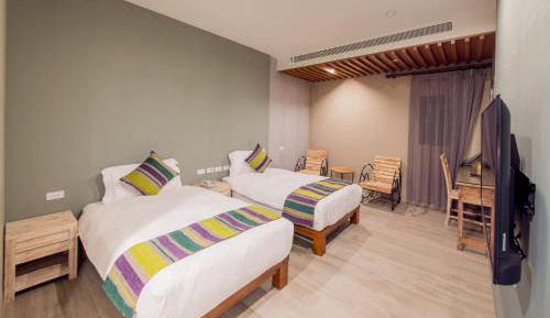 Standard Twin Room