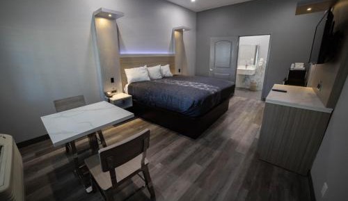 King Room - Disability Access/Non-Smoking