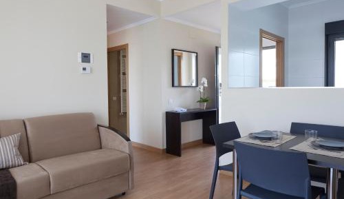 Two-Bedroom Apartment (4 Adults)