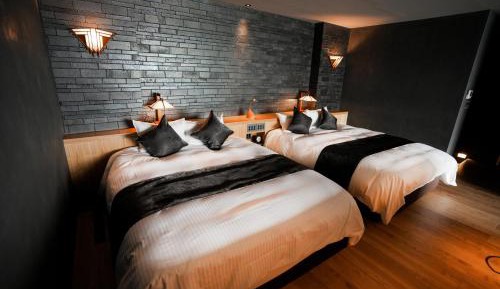Two-Bedroom Suite